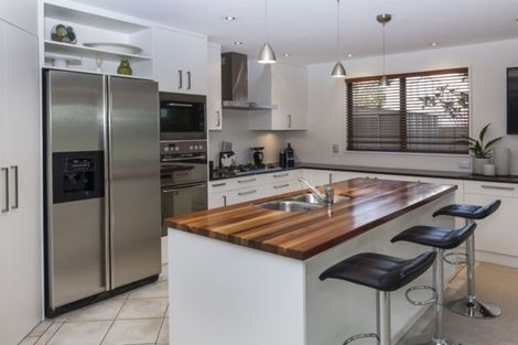 Photo of property in 4 Ryeland Avenue, Ilam, Christchurch, 8041