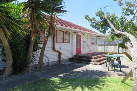 Photo of property in 15 Blampied Road, Otara, Auckland, 2023