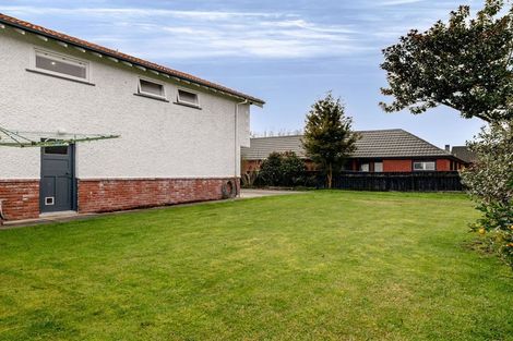 Photo of property in 24 Elmira Avenue, Hokowhitu, Palmerston North, 4410