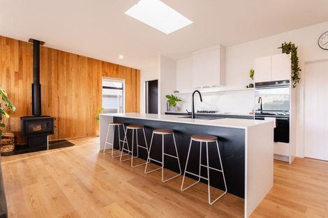 Photo of property in 10 Okahau Terrace, Warrington, 9471