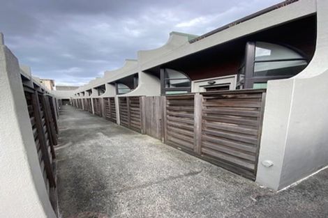 Photo of property in Mendosa Terraces Apartments, 13/9 Ebor Street, Te Aro, Wellington, 6011