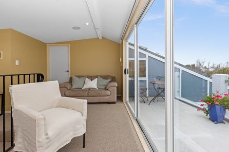 Photo of property in 5 Finnis Lane, Hospital Hill, Napier, 4110