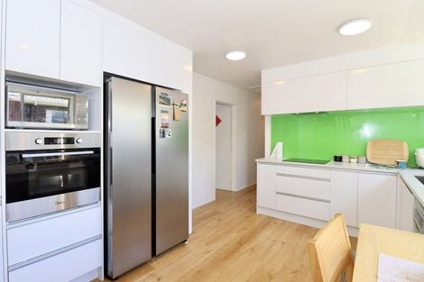 Photo of property in 1/48 Mirrabooka Avenue, Botany Downs, Auckland, 2010