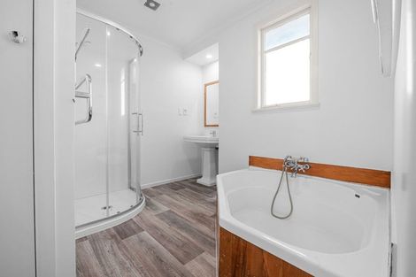 Photo of property in 5a Paul Crescent, Fairfield, Hamilton, 3214