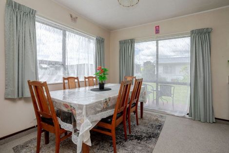 Photo of property in 44 Allardice Street, Dannevirke, 4930