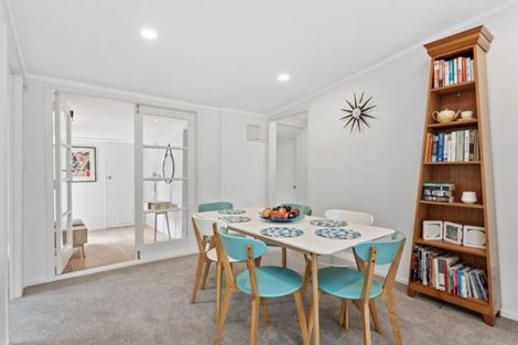 Photo of property in 37 Seaton Road, Murrays Bay, Auckland, 0630