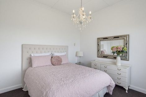 Photo of property in 75 Heights Road, Shannon, Palmerston North, 4474