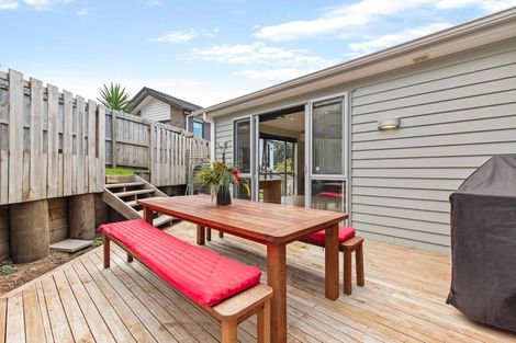Photo of property in 9 Korihi Drive, Swanson, Auckland, 0614