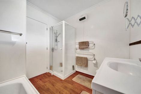 Photo of property in 35 Disraeli Street, Hawera, 4610