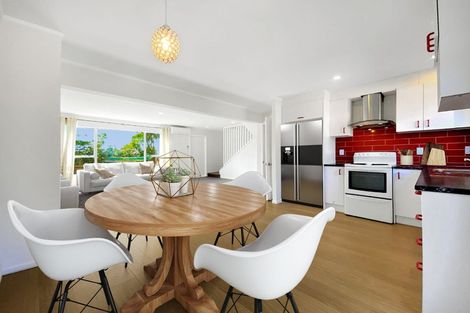 Photo of property in 7 Hollydale Grove, Churton Park, Wellington, 6037