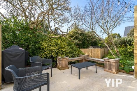 Photo of property in 4 Glenside Road, Glenside, Wellington, 6037