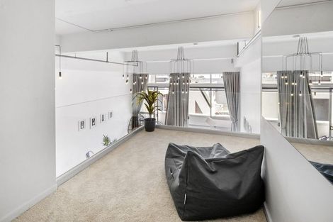 Photo of property in Stadium Garden Flats, 117/107 Thorndon Quay, Pipitea, Wellington, 6011