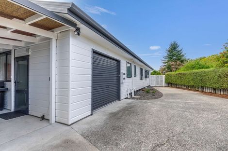 Photo of property in 9a Robinson Avenue, Holdens Bay, Rotorua, 3010