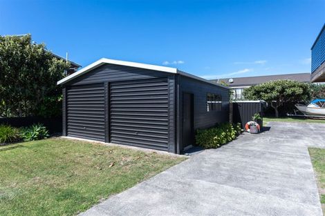 Photo of property in 142 Captain Cook Road, Cooks Beach, Whitianga, 3591