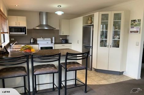 Photo of property in 16 Weka Road, Raumati Beach, Paraparaumu, 5032