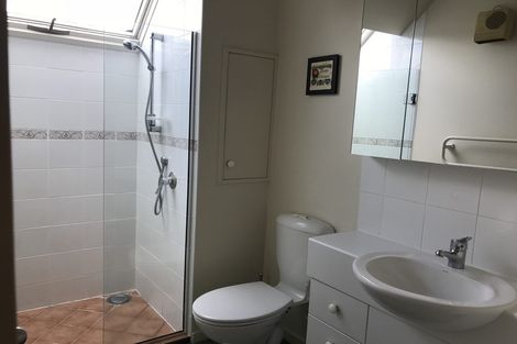 Photo of property in 2/271 Memorial Avenue, Burnside, Christchurch, 8053