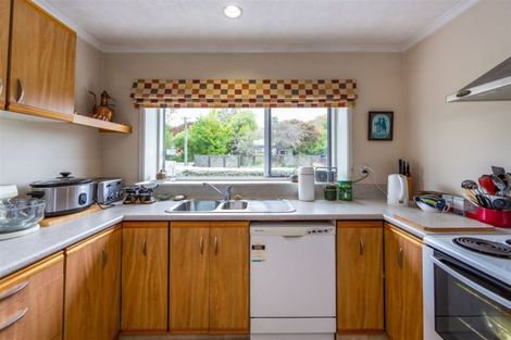 Photo of property in 2/28 Lionel Street, Avonside, Christchurch, 8061