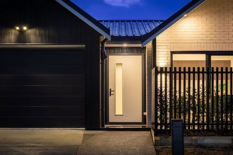 Photo of property in 26-28 Ruahine Street, Paraparaumu, 5032