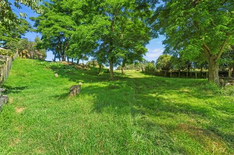 Photo of property in 1 Paratu Road, Richmond Downs, 3475