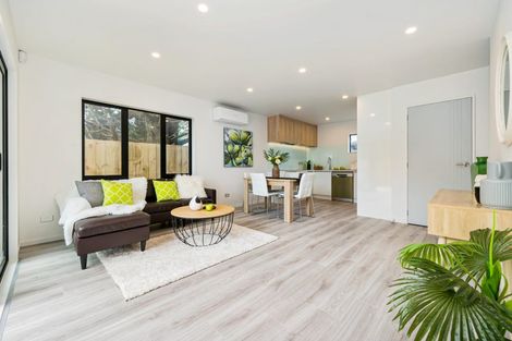 Photo of property in 13b Renata Crescent, Te Atatu Peninsula, Auckland, 0610