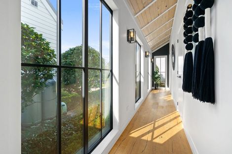 Photo of property in 3/45 Saint Kilda Road, Cambridge, 3434