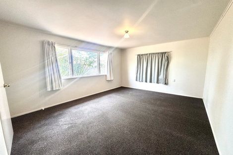 Photo of property in 4 Resolute Way, Papakura, 2110
