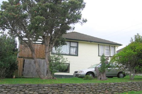 Photo of property in 81 Taylor Terrace, Tawa, Wellington, 5028