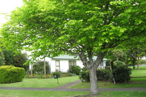 Photo of property in 11 Kindergarten Drive, Conifer Grove, Takanini, 2112