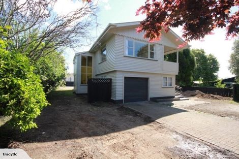 Photo of property in 6 Lee Road, Hannahs Bay, Rotorua, 3010