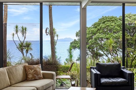 Photo of property in 75 Cliff Road, Torbay, Auckland, 0630