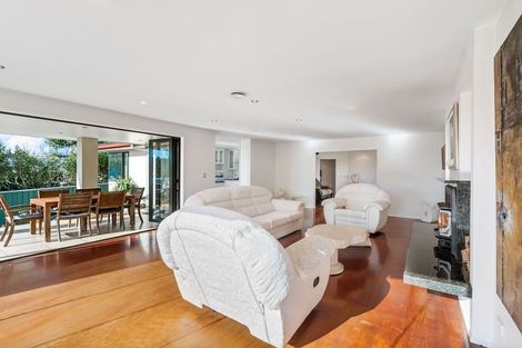 Photo of property in 66 Ferry Parade, Herald Island, Auckland, 0618