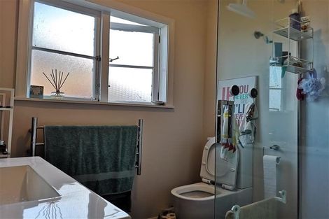 Photo of property in 19 Koromiko Street, New Lynn, Auckland, 0600