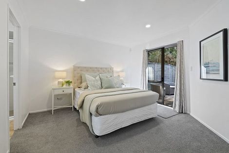 Photo of property in 33 Kate Sheppard Avenue, Torbay, Auckland, 0630