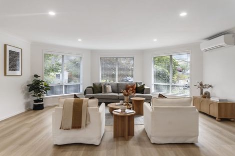 Photo of property in 5 Kasia Close, Massey, Auckland, 0614