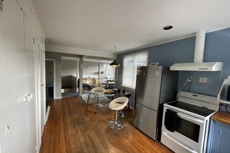 Photo of property in 23a Awanui Street, Merrilands, New Plymouth, 4312