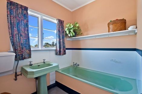 Photo of property in 270 Wainoni Road, Aranui, Christchurch, 8061