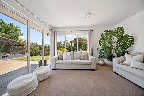 Photo of property in 26 Fratley Avenue, Farm Cove, Auckland, 2012