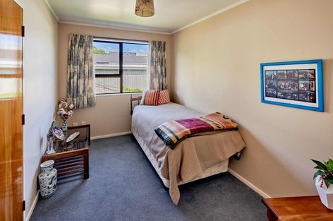 Photo of property in 12 Acheron Road, Paremata, Porirua, 5026