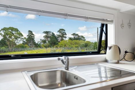 Photo of property in 2/141 Wallace Road, Mangere Bridge, Auckland, 2022