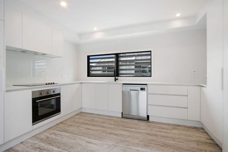 Photo of property in 4/17 Victoria Road, Mount Maunganui, 3116