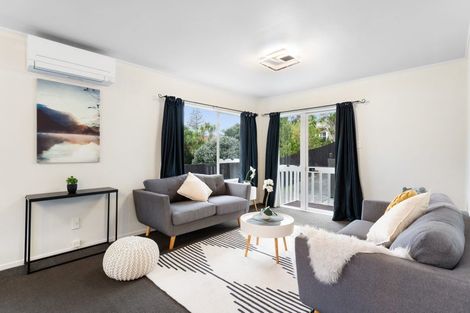 Photo of property in 3/51 Fruitvale Road, New Lynn, Auckland, 0600
