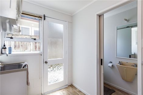 Photo of property in 59 Gordon Avenue, Forrest Hill, Auckland, 0620