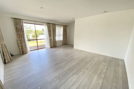 Photo of property in 36 Murvale Drive, Bucklands Beach, Auckland, 2014