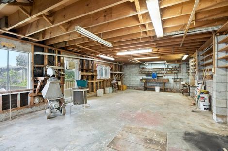 Photo of property in 4 Pringle Street, Taita, Lower Hutt, 5011