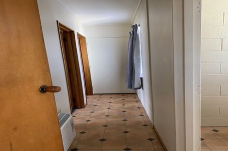 Photo of property in 1/204 Grove Road, Mayfair, Hastings, 4122