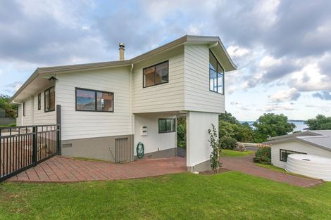 Photo of property in 218 Paku Drive, Tairua, 3508