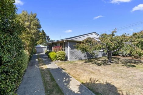 Photo of property in 20 Fovant Street, Russley, Christchurch, 8042