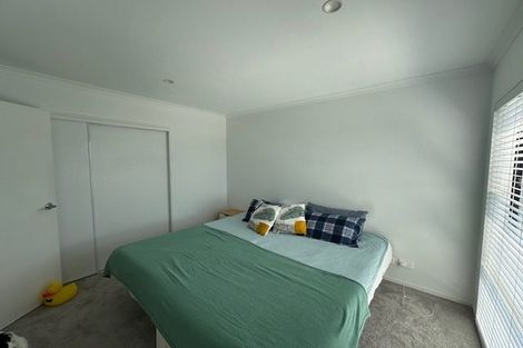 Photo of property in 59 William Wallbank Crescent, Swanson, Auckland, 0614