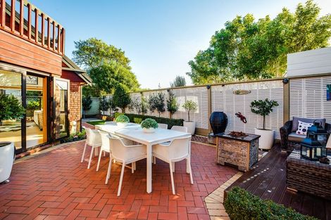 Photo of property in 19 Hinau Street, Woburn, Lower Hutt, 5010