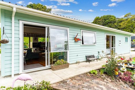 Photo of property in 37 Willow Lane, Maungaturoto, 0588